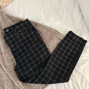 Old Navy High-Rise Pixie Never Fade Plaid Pants
